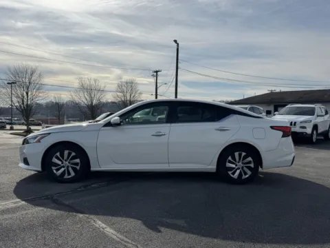 More photos of 2020 NISSAN ALTIMA S at Hilltop Car Sales, TN