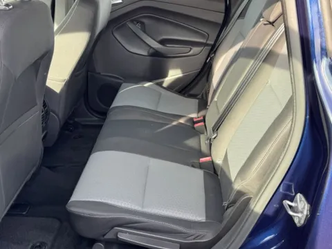 More photos of 2017 FORD C-MAX SE at Hilltop Car Sales, TN