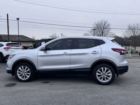 More photos of 2021 NISSAN ROGUE SPORT S at Hilltop Car Sales, TN