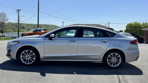 More photos of 2020 FORD FUSION SE at Hilltop Car Sales, TN