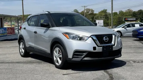 Silver 2020 NISSAN KICKS for sale in Knoxville, TN