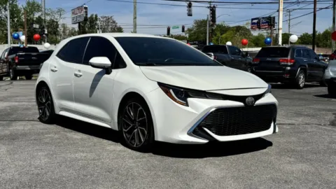White 2019 TOYOTA COROLLA SE for sale in Knoxville, TN