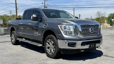 Gray 2018 NISSAN TITAN XD SL for sale in Knoxville, TN
