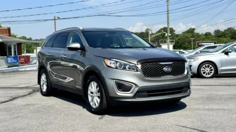 Silver 2016 KIA SORENTO LX for sale in Knoxville, TN