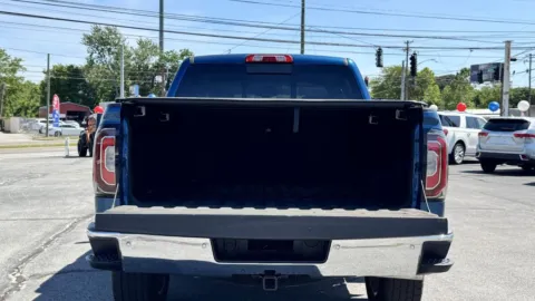 More photos of 2018 GMC SIERRA 1500 SLT at Hilltop Car Sales, TN