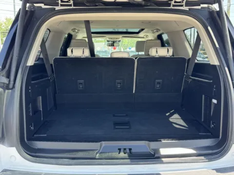 More photos of 2018 FORD EXPEDITION MAX PLATINUM at Hilltop Car Sales, TN