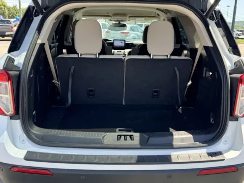 More photos of 2023 FORD EXPLORER XLT at Hilltop Car Sales, TN