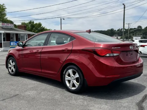 More photos of 2016 HYUNDAI ELANTRA SE at Hilltop Car Sales, TN