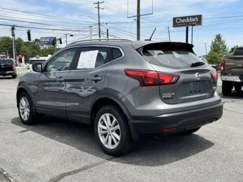 More photos of 2018 NISSAN ROGUE SPORT SV at Hilltop Car Sales, TN