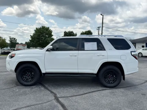 More photos of 2018 TOYOTA 4RUNNER SR5 at Hilltop Car Sales, TN