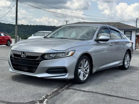 More photos of 2019 HONDA ACCORD LX at Hilltop Car Sales, TN
