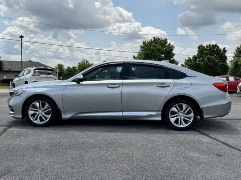 More photos of 2019 HONDA ACCORD LX at Hilltop Car Sales, TN