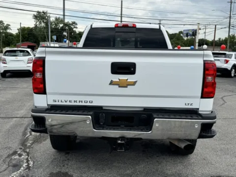 More photos of 2019 CHEVROLET SILVERADO 2500 HEAVY DUTY LTZ at Hilltop Car Sales, TN