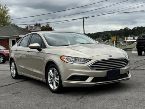 Gold 2018 FORD FUSION S HYBRID for sale in Knoxville, TN