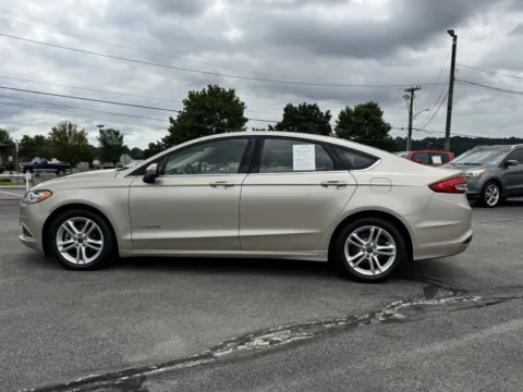 More photos of 2018 FORD FUSION S HYBRID at Hilltop Car Sales, TN