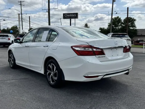 More photos of 2017 HONDA ACCORD LX at Hilltop Car Sales, TN