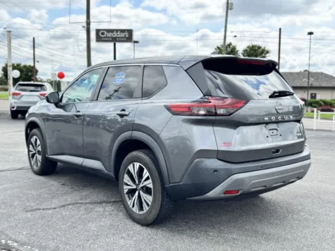 More photos of 2022 NISSAN ROGUE SV at Hilltop Car Sales, TN