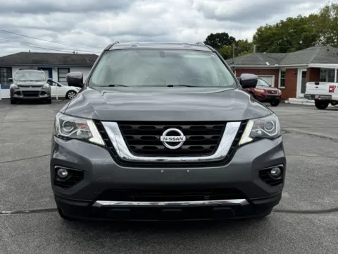 Photos of 2020 NISSAN PATHFINDER SL for sale in Knoxville, TN at Hilltop Car Sales