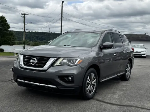 Another view of 2020 NISSAN PATHFINDER SL for sale in Knoxville, TN at Hilltop Car Sales