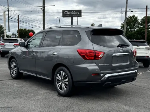 More photos of 2020 NISSAN PATHFINDER SL at Hilltop Car Sales, TN