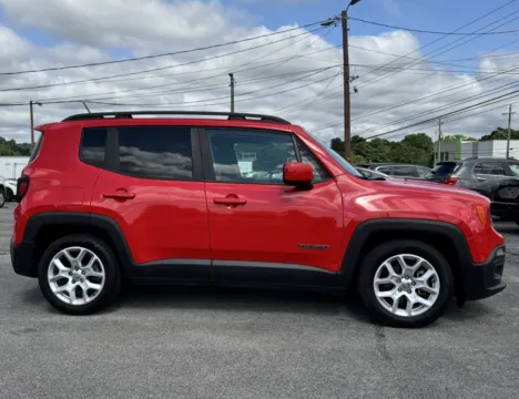 More photos of 2017 JEEP RENEGADE LATITUDE at Hilltop Car Sales, TN