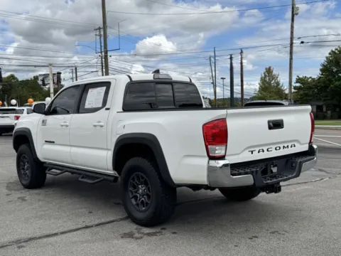 More photos of 2017 TOYOTA TACOMA DOUBLE CAB at Hilltop Car Sales, TN
