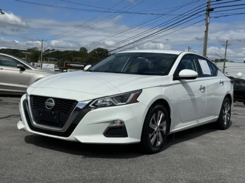 Another view of 2021 NISSAN ALTIMA S for sale in Knoxville, TN at Hilltop Car Sales