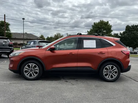 More photos of 2020 FORD ESCAPE SEL at Hilltop Car Sales, TN