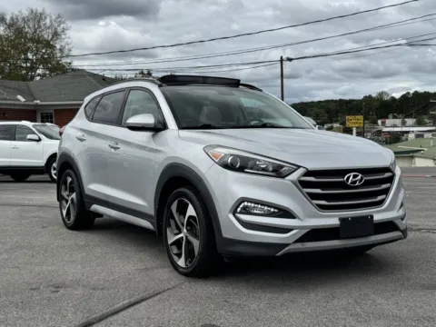 Silver 2018 HYUNDAI TUCSON VALUE for sale in Knoxville, TN