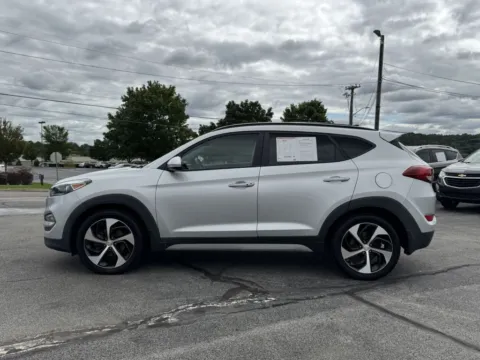 More photos of 2018 HYUNDAI TUCSON VALUE at Hilltop Car Sales, TN