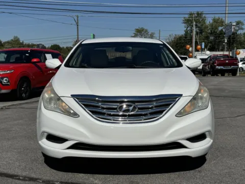 Photos of 2012 HYUNDAI SONATA GLS for sale in Knoxville, TN at Hilltop Car Sales