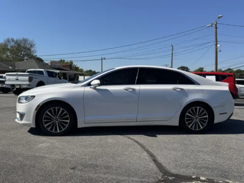 More photos of 2019 LINCOLN MKZ at Hilltop Car Sales, TN
