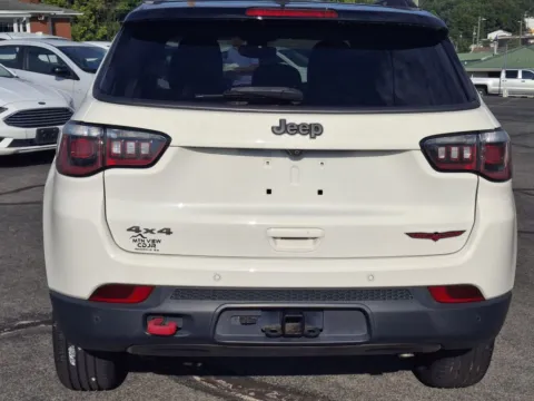 More photos of 2018 JEEP COMPASS TRAILHAWK at Hilltop Car Sales, TN