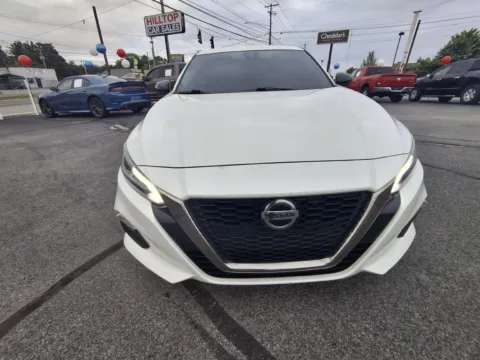 Photos of 2022 NISSAN ALTIMA SR for sale in Knoxville, TN at Hilltop Car Sales