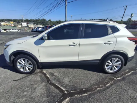 More photos of 2019 NISSAN ROGUE SPORT SV at Hilltop Car Sales, TN