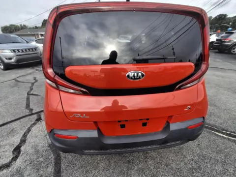 More photos of 2020 KIA SOUL LX at Hilltop Car Sales, TN