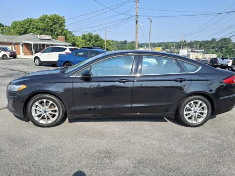 More photos of 2020 FORD FUSION SE at Hilltop Car Sales, TN