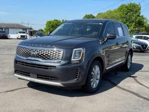 Photos of 2021 KIA TELLURIDE LX for sale in Knoxville, TN at Hilltop Car Sales