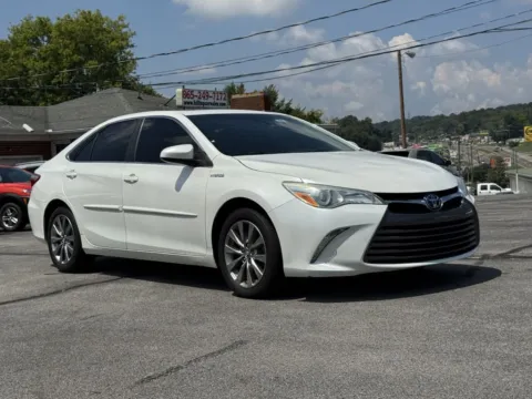 Photos of 2016 TOYOTA CAMRY HYBRID for sale in Knoxville, TN at Hilltop Car Sales