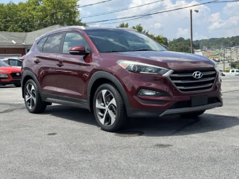 Red 2016 HYUNDAI TUCSON LIMITED for sale in Knoxville, TN