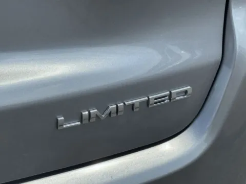 More photos of 2018 JEEP COMPASS LIMITED at Hilltop Car Sales, TN