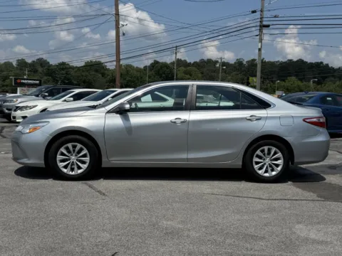 More photos of 2017 TOYOTA CAMRY LE at Hilltop Car Sales, TN