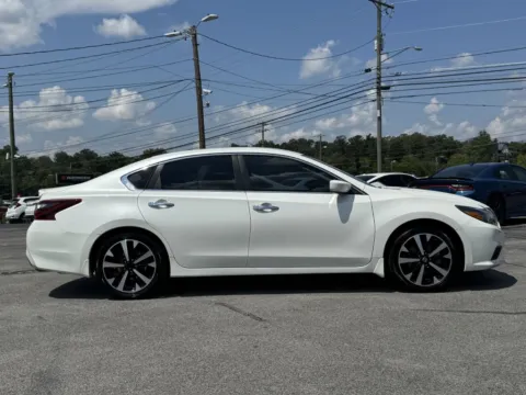 Photos of 2018 NISSAN ALTIMA 2.5 for sale in Knoxville, TN at Hilltop Car Sales