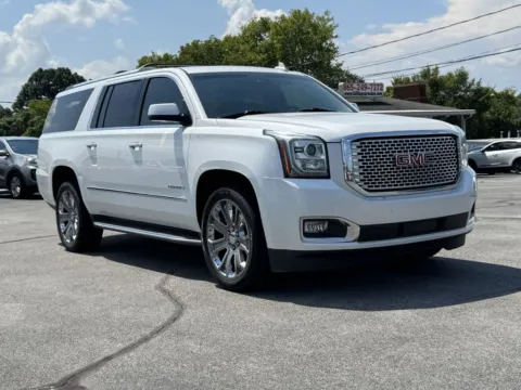 Red 2016 GMC YUKON XL DENALI for sale in Knoxville, TN