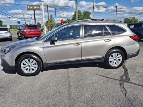 More photos of 2019 SUBARU OUTBACK 2.5I PREMIUM at Hilltop Car Sales, TN