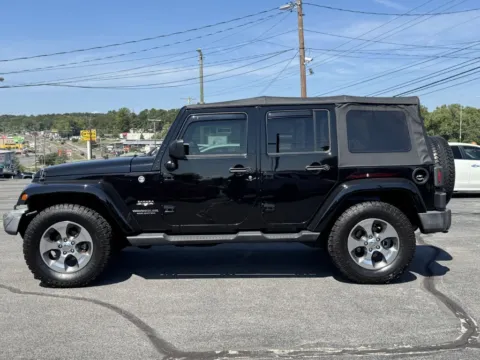 More photos of 2017 JEEP WRANGLER UNLIMI SAHARA at Hilltop Car Sales, TN