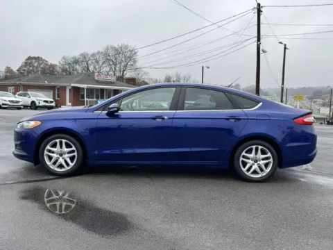 More photos of 2016 FORD FUSION SE at Hilltop Car Sales, TN