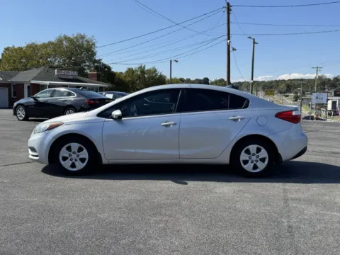 More photos of 2015 KIA FORTE LX at Hilltop Car Sales, TN