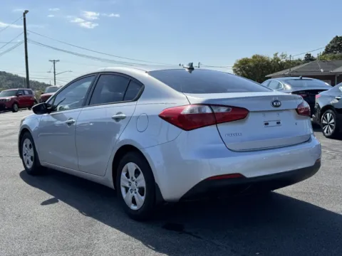 More photos of 2015 KIA FORTE LX at Hilltop Car Sales, TN