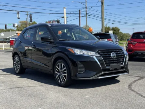 Black 2021 NISSAN KICKS SV for sale in Knoxville, TN